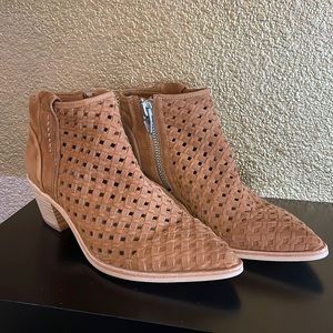 Dolce Vita Tan Woven Ankle Booties